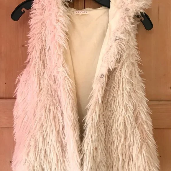 Faux fur white vest with hood in size M by Kanvas - Picture 7 of 7